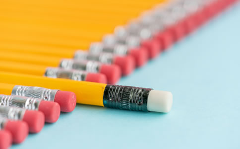 營業(yè)執(zhí)照被吊銷后法人股東還有責任嗎？